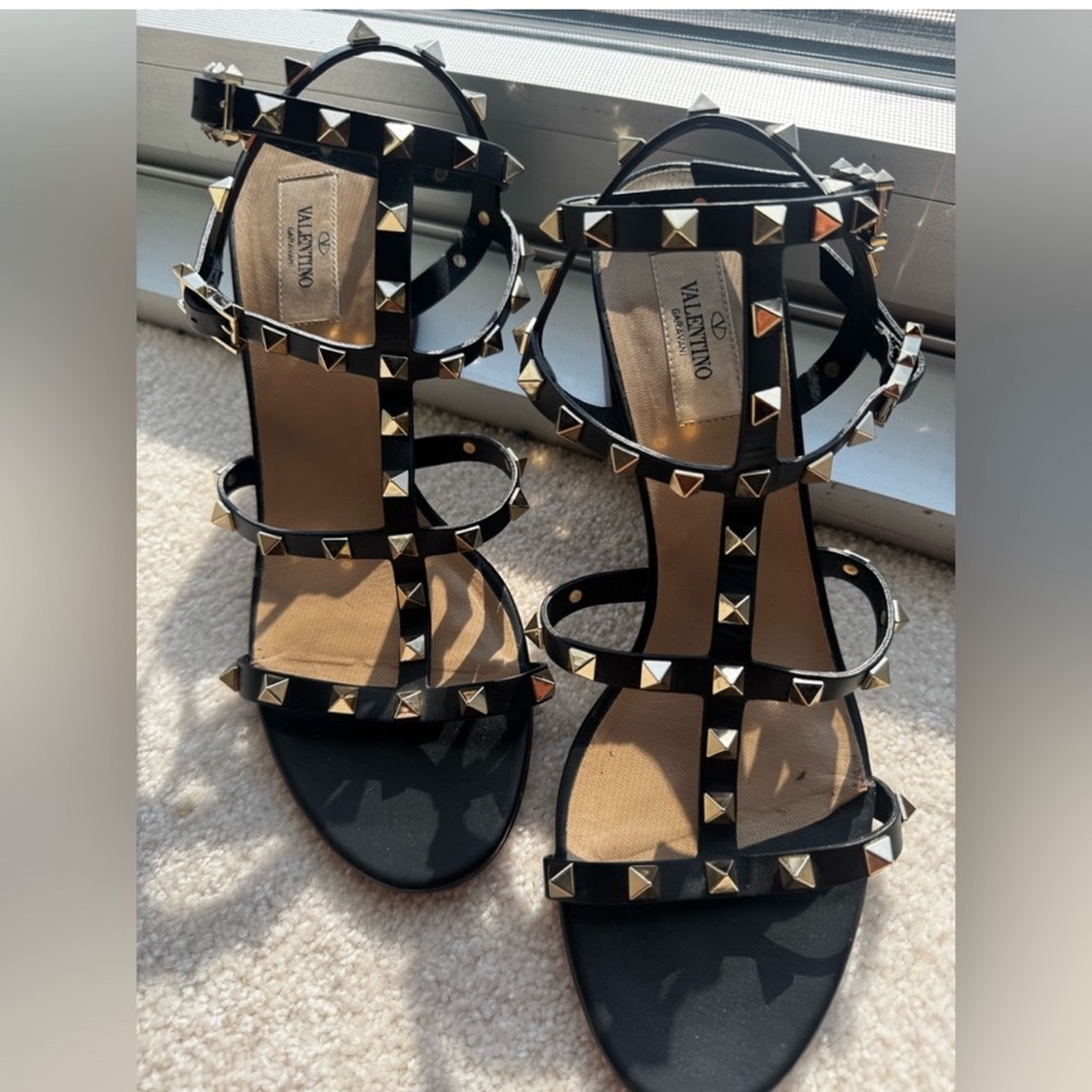 Valentino Garavani
Rockstud Leather 60mm City Sandals - Picture 4 of 11